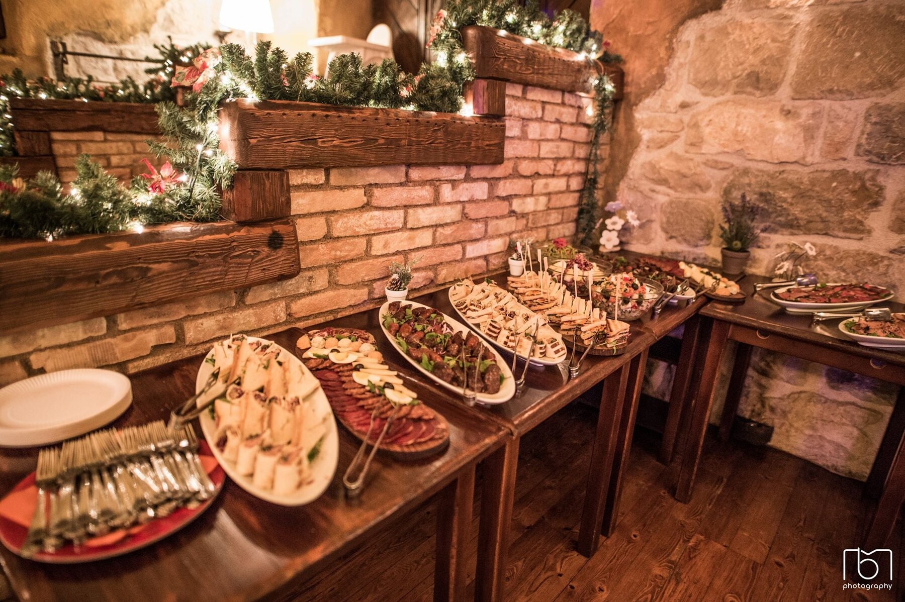 Croatian food: Traditional wedding menu in Dalmatia (photo by: Konoba Matoni)