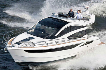 Motor boat Galeon 430 Skydeck - Charter Split Motor boat Galeon 430 Skydeck - Charter Split