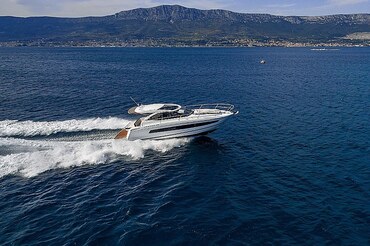 Motor boat Jeanneau Leader 36y - Charter Split Motor boat Jeanneau Leader 36y - Charter Split
