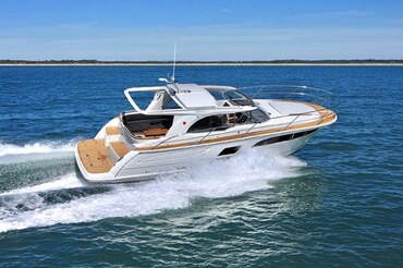 Motor boat Marex 36 Cabriolet Cruiser - Charter Split Motor boat Marex 36 Cabriolet Cruiser - Charter Split