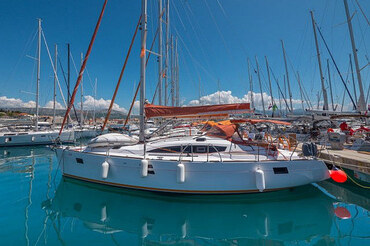 Sailboat Elan 40 Impression - Charter Split Sailboat Elan 40 Impression - Charter Split