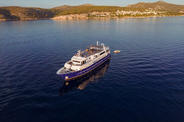 Motor yacht Lupus Mare - Charter Split Motor yacht Lupus Mare - Charter Split