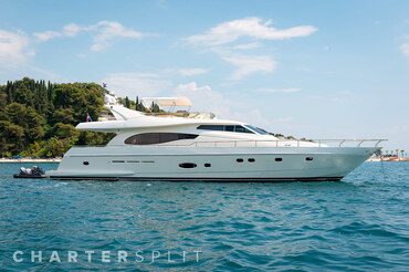 Motor yacht Ferretti 730 - Charter Split Motor yacht Ferretti 730 - Charter Split
