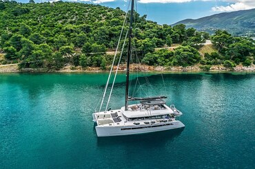 Catamaran Lagoon 620 - Charter Split Catamaran Lagoon 620 - Charter Split